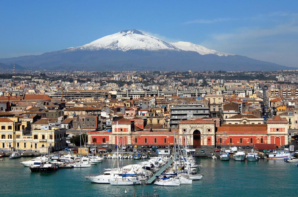 New Rubik'S Castle Hotel Catania Bagian luar foto